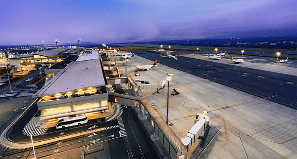 ejemplos de infraestructura - los aeropuertos