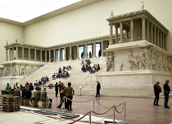 El Altar de Pérgamo, ejemplo de escultura griega